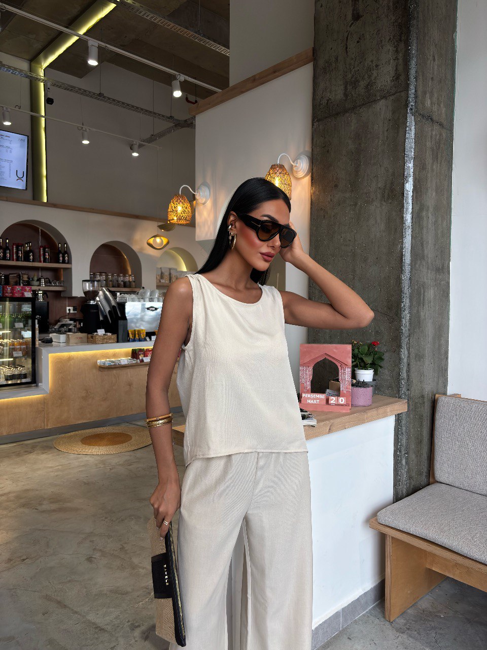 TSHIRT AND TROUSERS 10165