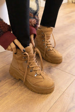 Load image into Gallery viewer, SUEDE &#39;Cool Powder&#39; OB Boots
