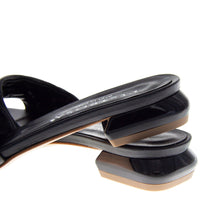 Load image into Gallery viewer, SQUARED LOW &#39;Leather Quilted&#39; L&#39;ESTROSA Slides
