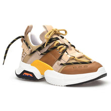 Load image into Gallery viewer, Laces Sneakers BROWN
