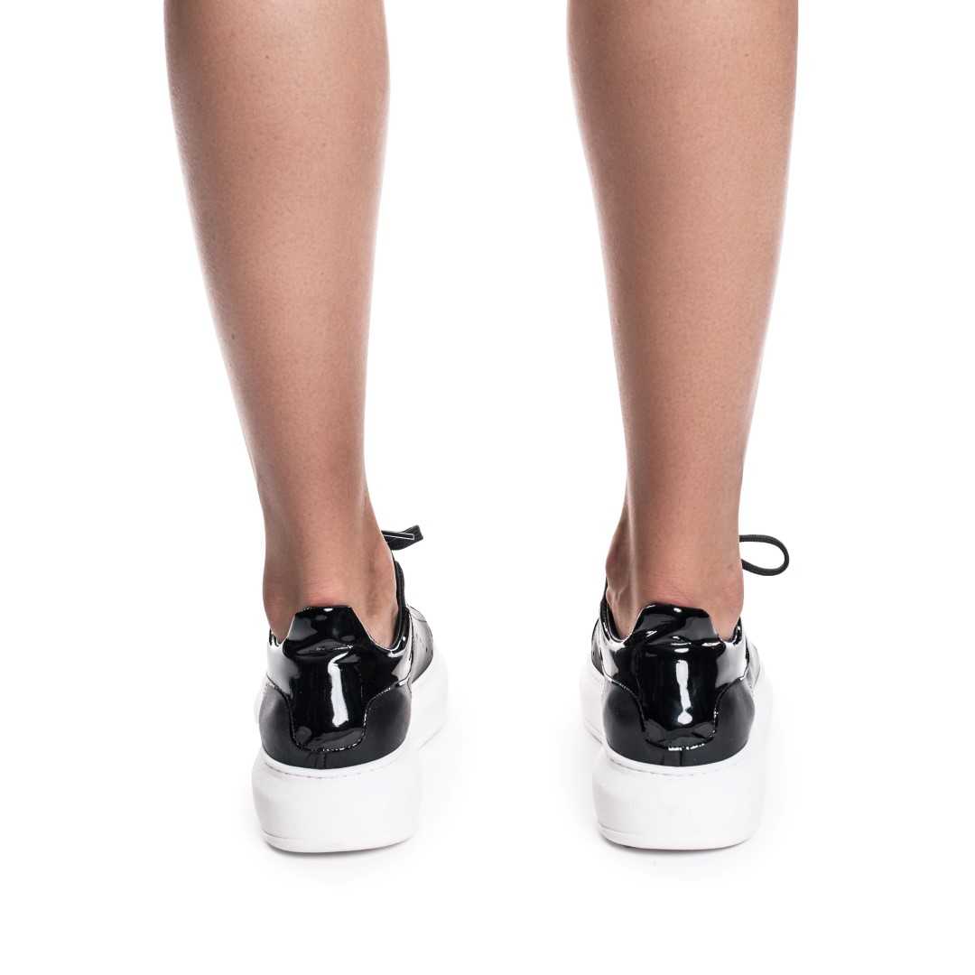 Znamka Superge BLACK